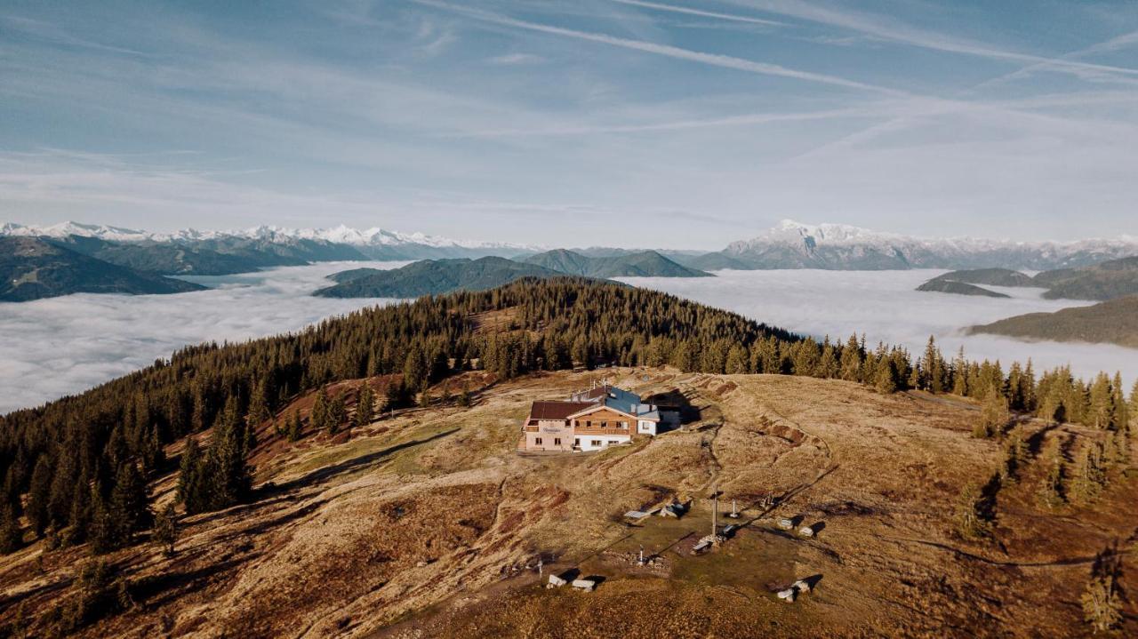 Radstaedter Huette Im Winter Nicht Mit Dem Auto Erreichbar Wunderschoene Alleinlage Schwemmberg Экстерьер фото